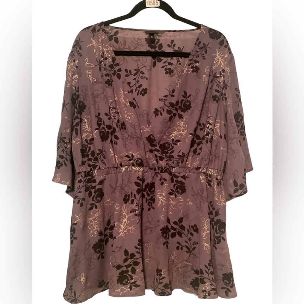 Torrid sz 2 purple floral flowy top